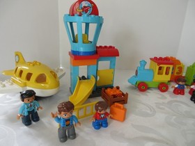 Lego Duplo LOT OF 2, AIRPORT 10871, NUMBER TRAIN, 10847 COMPLETE EUC