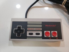 Original Nintendo NES Console Tested Zapper Controller 5 Games Genie Eliminator