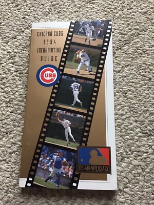 CHICAGO CUBS 1994 MEDIA GUIDE LOADED WITH GREAT IMFO THE COVER HAS GREAT COLOR