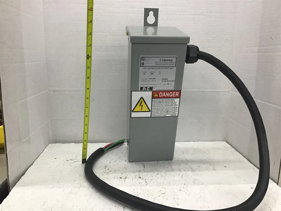 Eaton 2043JMR Tapa Fija Unipump 20 KVAR 480 V 3PH Foto 4 de 4