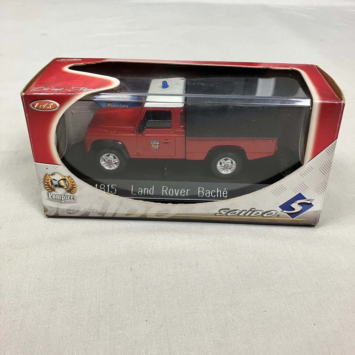 LOT DE 3 miniatures 1/43 solido et Burago. LAND ROVER - RANGE ROVER LOT DE 3 miniatures 1/43 solido et Burago. LAND ROVER - RANGE ROVER