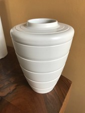 Art deco Keith Murray Wedgwood pottery small shoulder vase 18.5cms