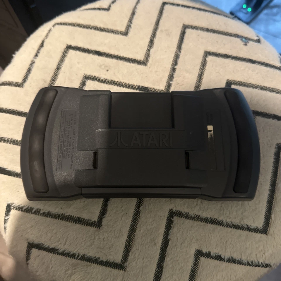 Atari Lynx II Pag-0401 银色 — 第 2/4 张图片