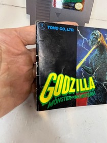 Godzilla: Monster of Monsters! w/ instruction manual Authentic Nintendo NES