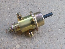 Mercedes Benz 8 Cyl. Fuel Pressure Regulator & New Vacuum Line Retrofit 86-91
