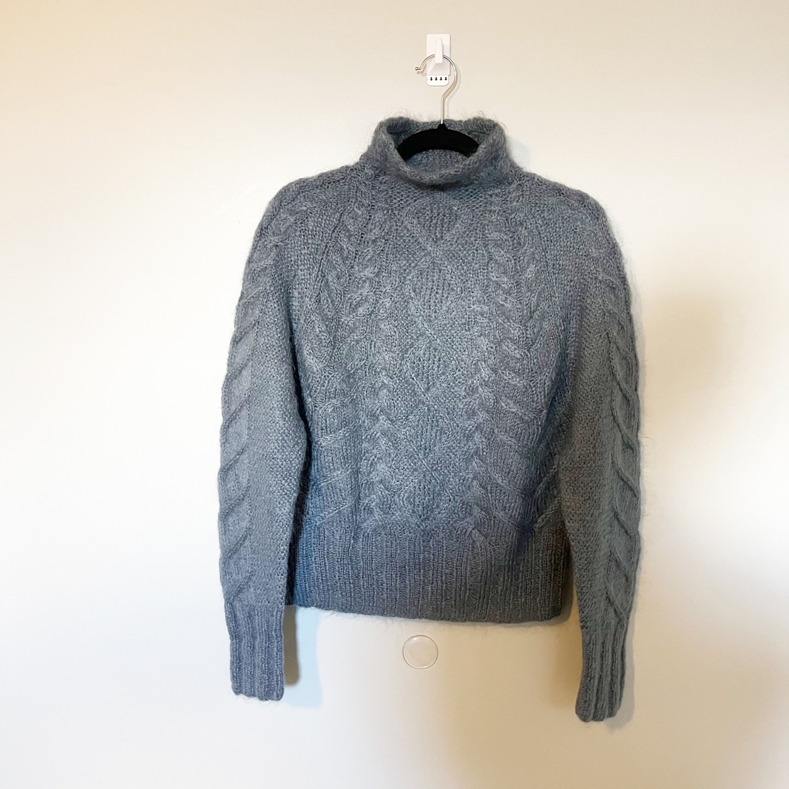 Worth Cable Knit mock neck Sweater Women Size 8/M Mohair Blend