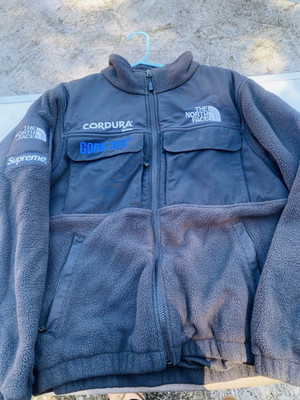 The North Face x Supreme Men s Black Full Zip Fleece Jacket Pockets Size S