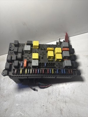 98-03 Mercedes W163 ML320 ML430 Fusebox Fuse Box Relay Module Assy 1635458832
