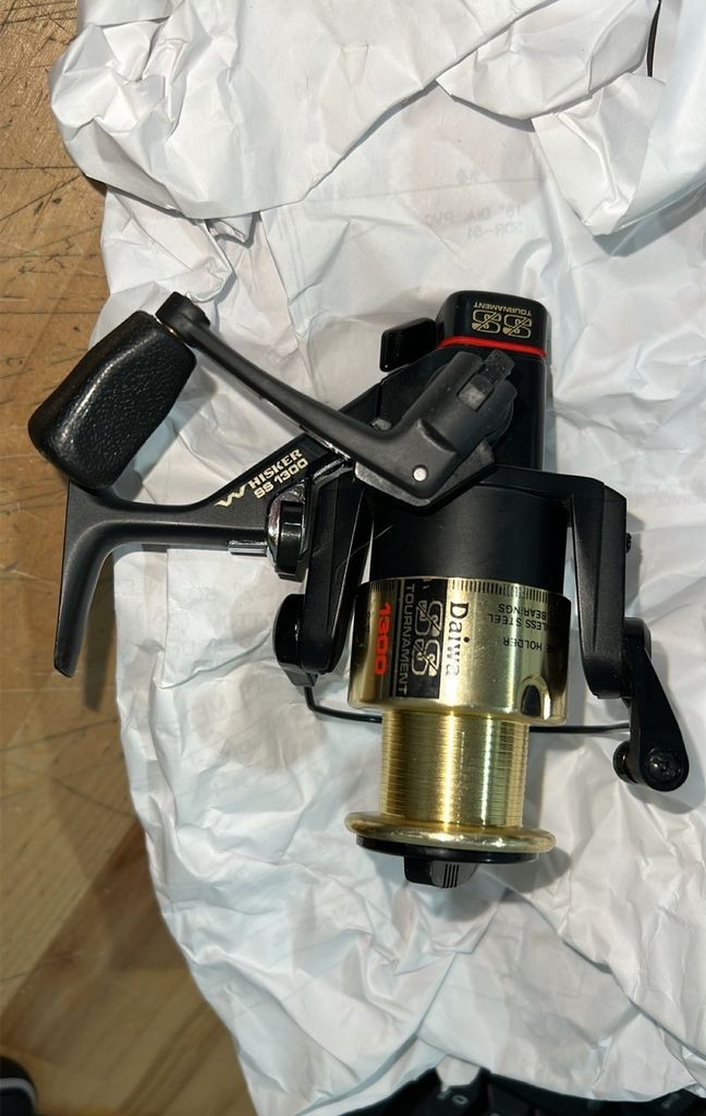 Daiwa Whisker Tournament SS 1300 Spinning Fishing Reel