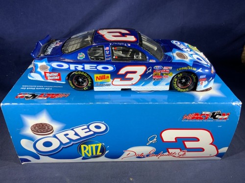 R5-90 DALE EARNHARDT JR #3 OREO / RITZ 2002 CHEVY MONTE CARLO - Picture 3 of 6