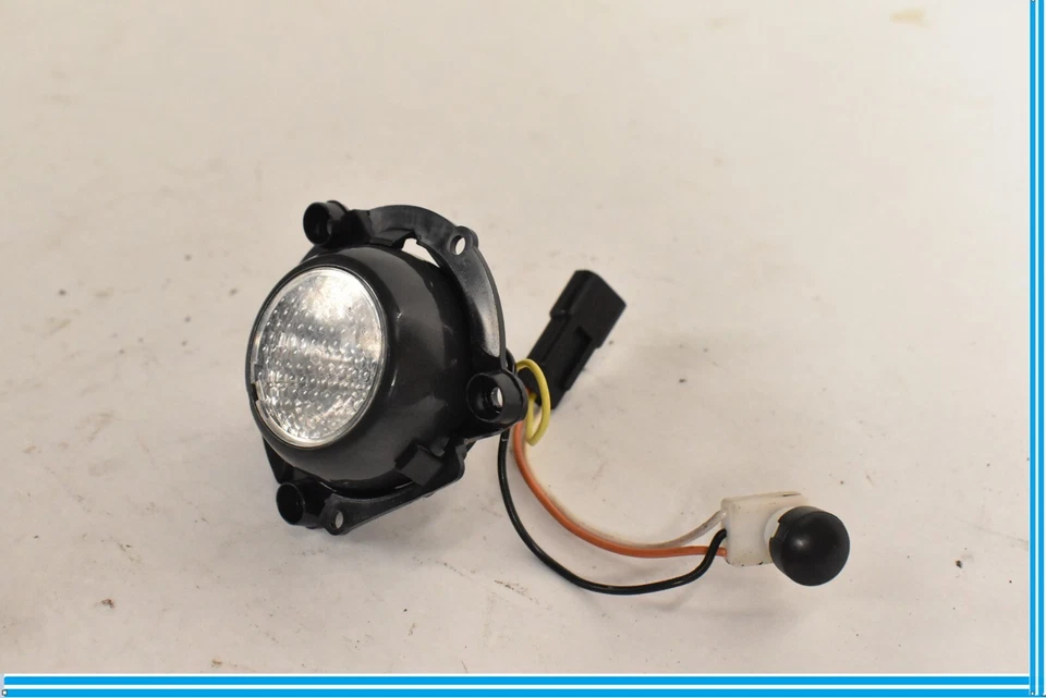2003-2009 HUMMER H2 Front Aftermarket Fog Lamp - Image 3 of 4