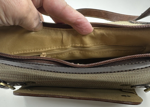 Handtasche geflochten bunt Stoff braun Lederbesatz & Riemen versteckte Tasche Sonnenbrillen - Bild 9 von 9