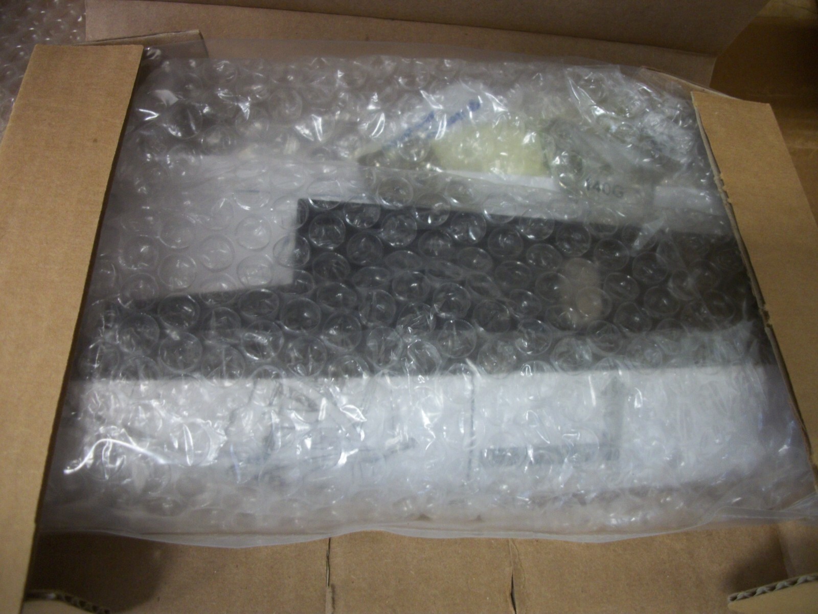 ALLEN-BRADLEY 4FT FLEX CABLE OPERATOR 140G-H-FCX04 NIB | eBay