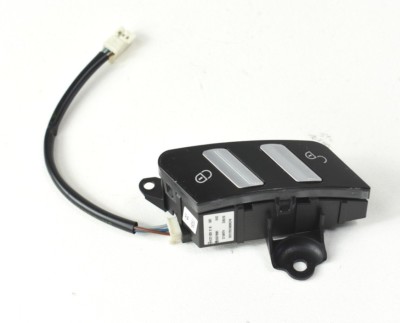 2007-2009 MERCEDES S550 W221 OEM RIGHT FRONT SIDE DOOR LOCK CONTROL SWITCH