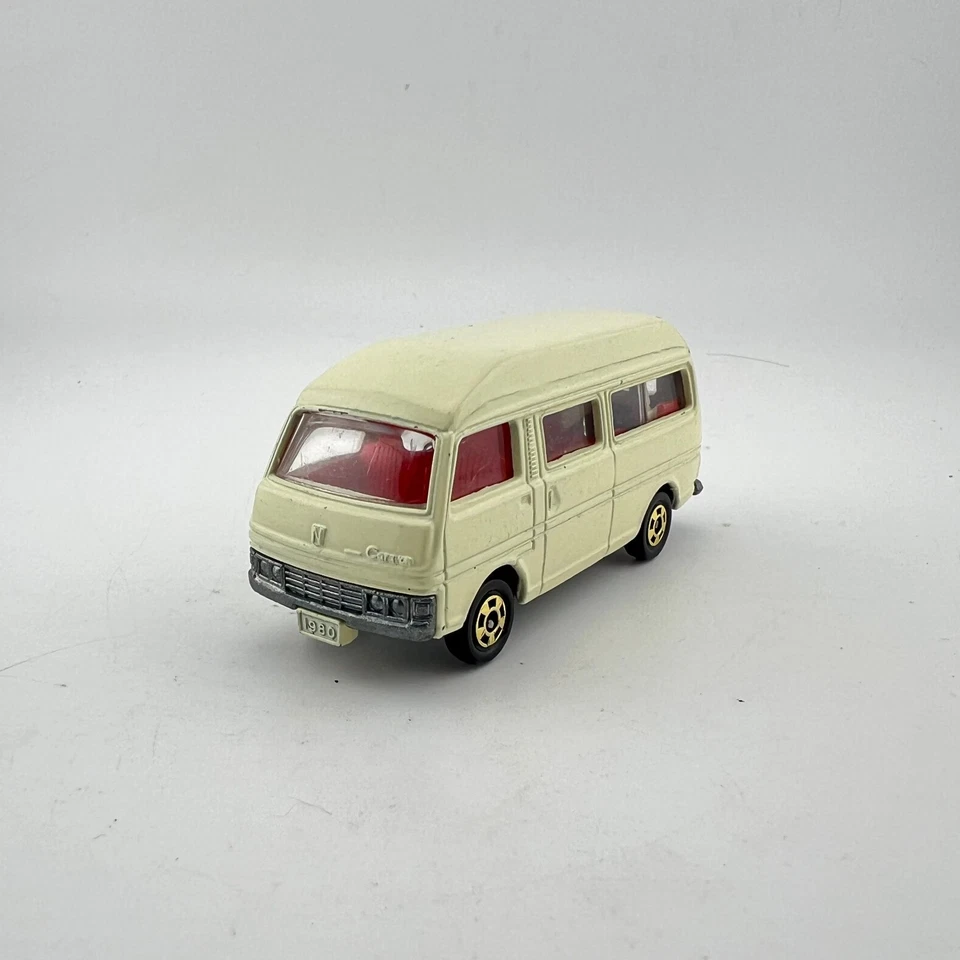 Tomica #3 Nissan Caravan Cream With Gold Wheels RARE VERSION 1:67 Scale Japan - Image 2 of 4
