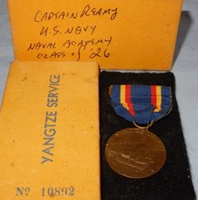 SCARCE 1926 USA YANGTZE SERVICE MEDAL TO CAPTAIN REAMY USN US NAVY # 10892 + BOX