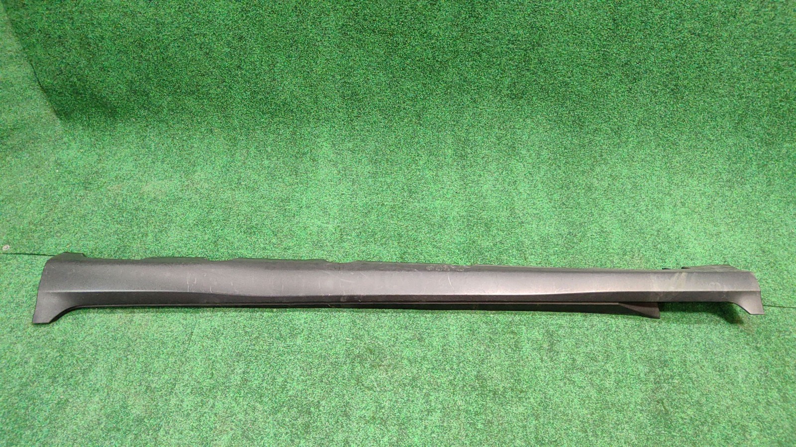 2016-2022 Mercedes Benz Glc 300 Left Rocker Panel Trim Oem A2536980800