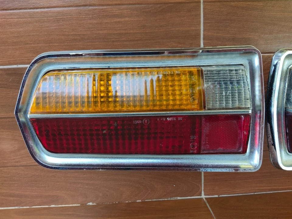 MAZDA RX2 Capella 1600 616 SEDAN COUPE TAIL LIGHTS LENS GENUINE PAIR RH+LH - Image 3 of 4
