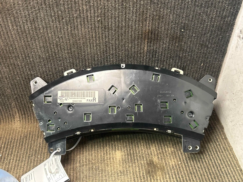 Fits 2006 Pontiac Grand Prix Speedometer (miles n/a) OEM:10351101 - Image 2 of 4
