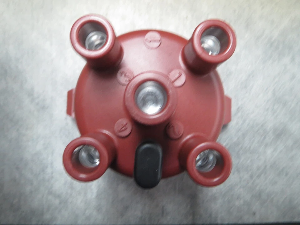 Tapa de distribuidor para camioneta Toyota Tercel Isuzu - Hecha en Japón - ¡Envío rápido! Foto 2 de 4