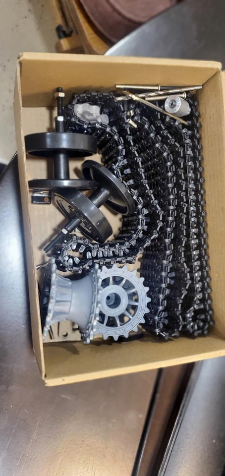 freenove tank with raspberry pi 4 - Image 4 of 4