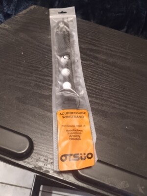 Otsuo Acupressure Wristband Natural Relief of Headaches Nausea Motion Sickness