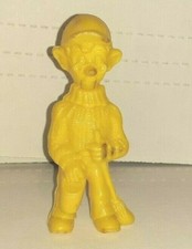 Vintage Yellow MAN w/ BROOM MOVABLE MOUTH Plastic Celluloid 4" Figure 203