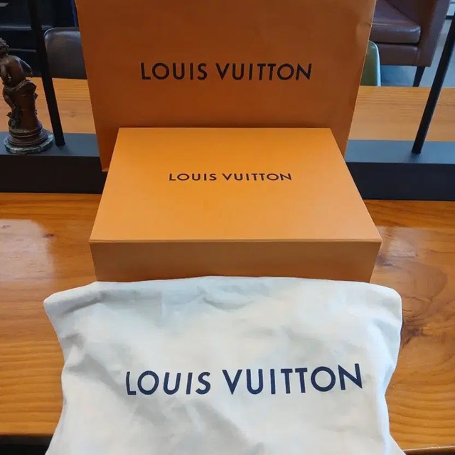 Authentic Louis Vuitton Monogram Muses Crossbody Bag