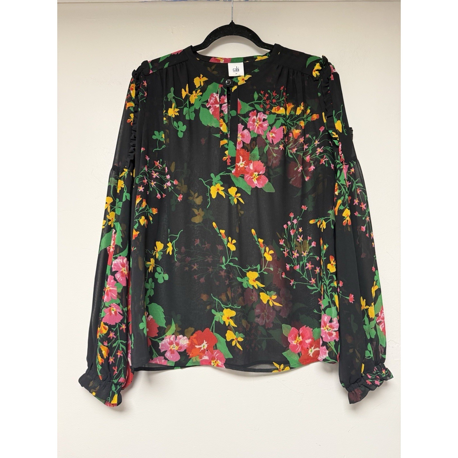 Cabi Black Floral Print Long Sleeve Ruffle Blouse Women's Size Medium