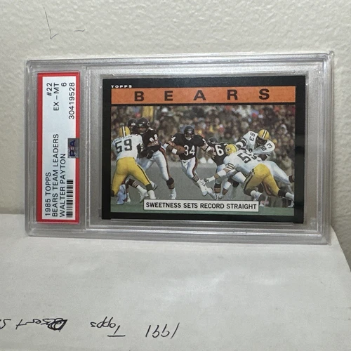 1985 Topps Football #22 Bears Team Leaders w/ Walter Payton HOF PSA 6