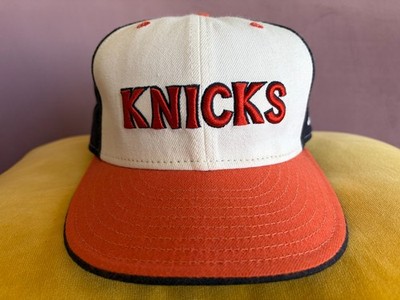 rare vintage New York Knicks 7 1/2 fitted New Era Hardwood Classics pinwheel 90s