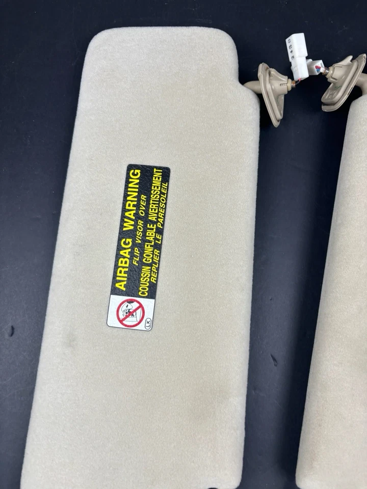 1999-2003 Lexus RX300 Sun Visor driver and passenger set - Image 2 of 4