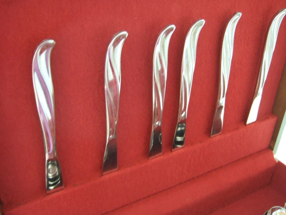 CONJUNTO DE 45 TOALHAS DE AÇO INOXIDÁVEL TWS110 PADRÃO SCC Supreme Service para 6+ - Imagem 2 de 4