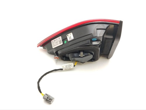 Taillight Maserati LEVANTE 2017 Right USA 06701008690 - Picture 4 of 10