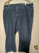 Womens Lee Navy Stretch Denim Capris size 16M