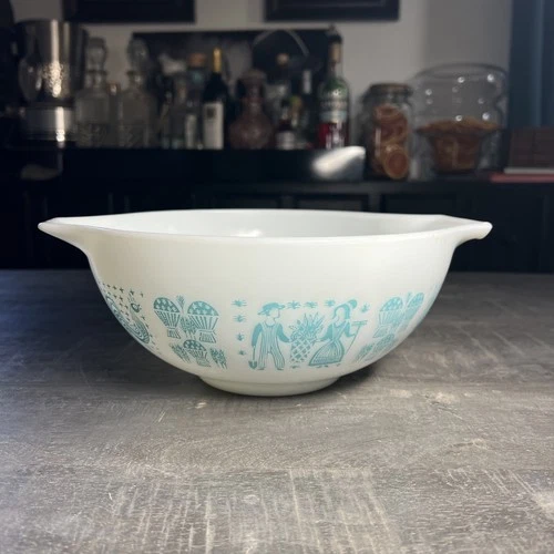 Vintage Pyrex Amish Butterprint 2.5 Qt 443 Cinderella Mixing Bowl Blue White