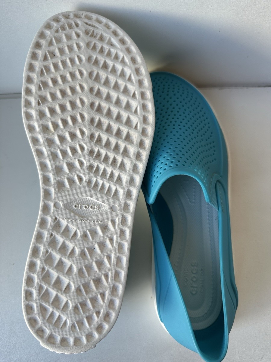 Crocs Unisex Adult Slippers, Light Blue Slip On Casual Shoes 