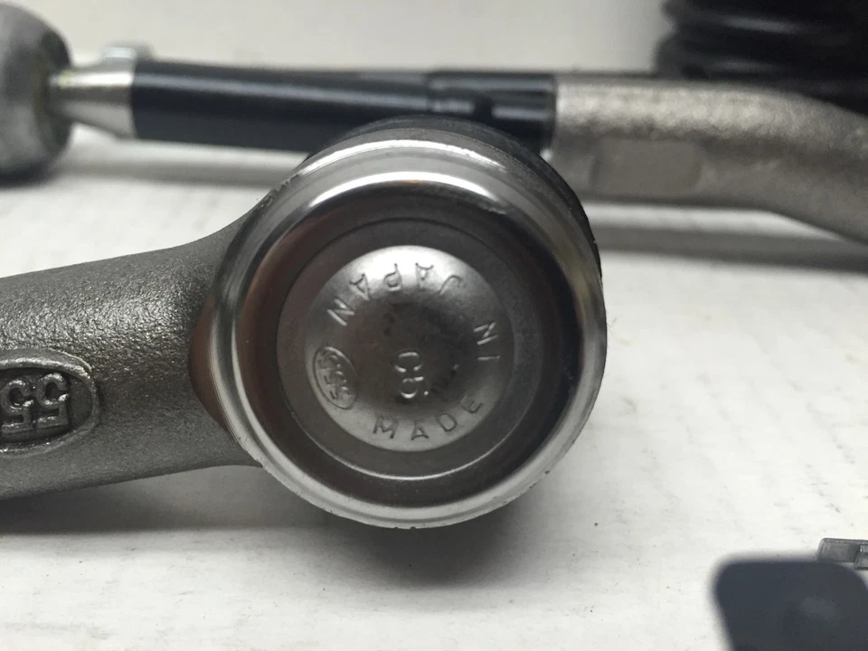 Hecho en Japón 2003-2008 Toyota Corolla Tie Rod Ends Kit Calidad OEM y Fuelle EE. UU. Foto 2 de 3