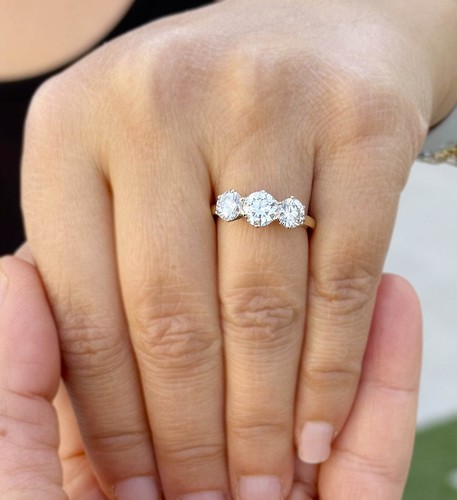 Round Diamond Engagement Ring Three Sone IGI Certified 14K Yellow Gold 2.00ctw - Picture 6 of 18
