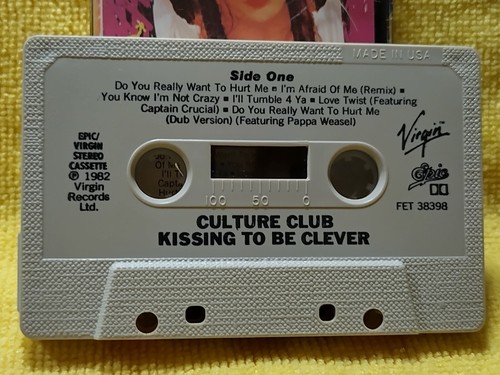 CULTURE CLUB/KISSING TO BE CLEVER-VIRGIN-1982-FET 38398 VG++ CASSETTE-C14 - Picture 8 of 10