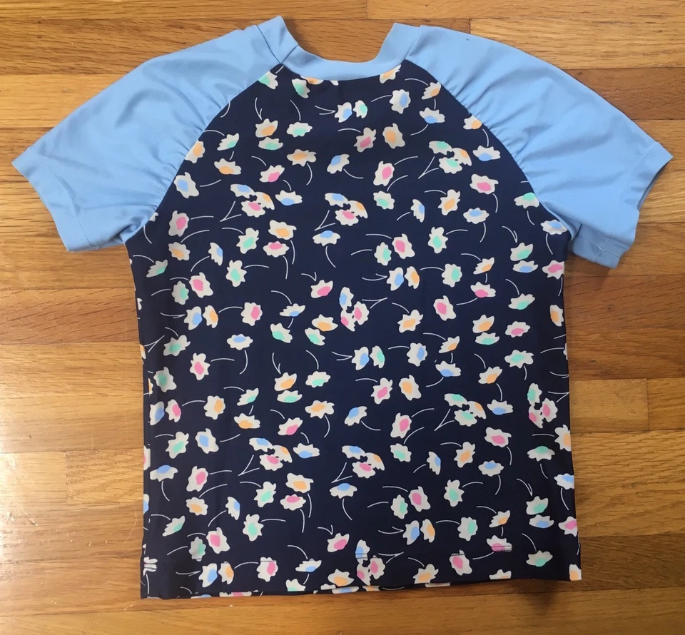 Camisa para niñas HANNA DIFFERENTSON protector contra erupciones, 120 flores azules Foto 4 de 4