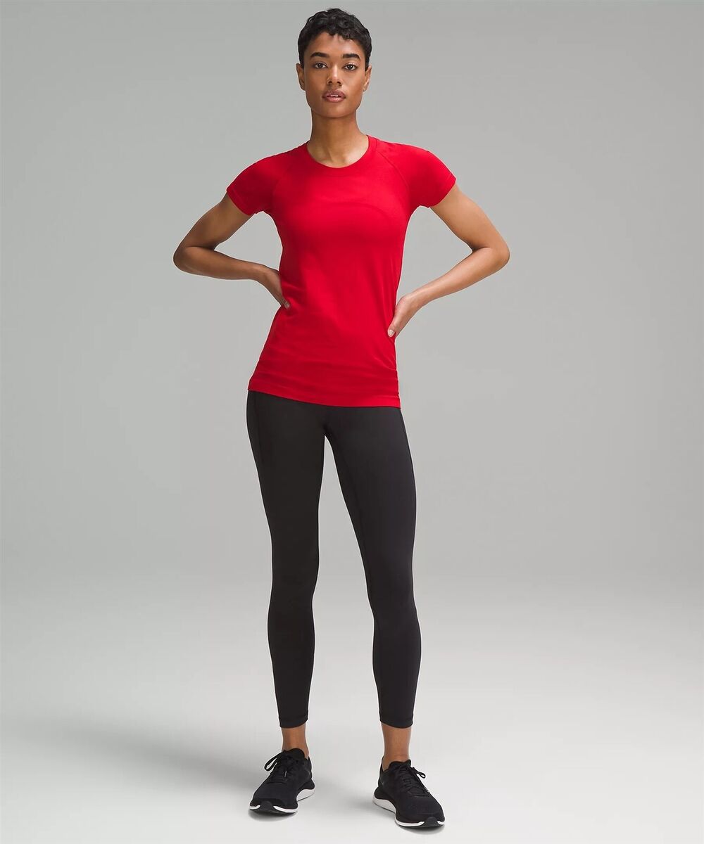 NEW LULULEMON Swiftly Tech 2.0 Short Sleeve Top 2 Dark Red NEW LULULEMON Swiftly Tech 2.0 Short Sleeve Top 2 Dark Red