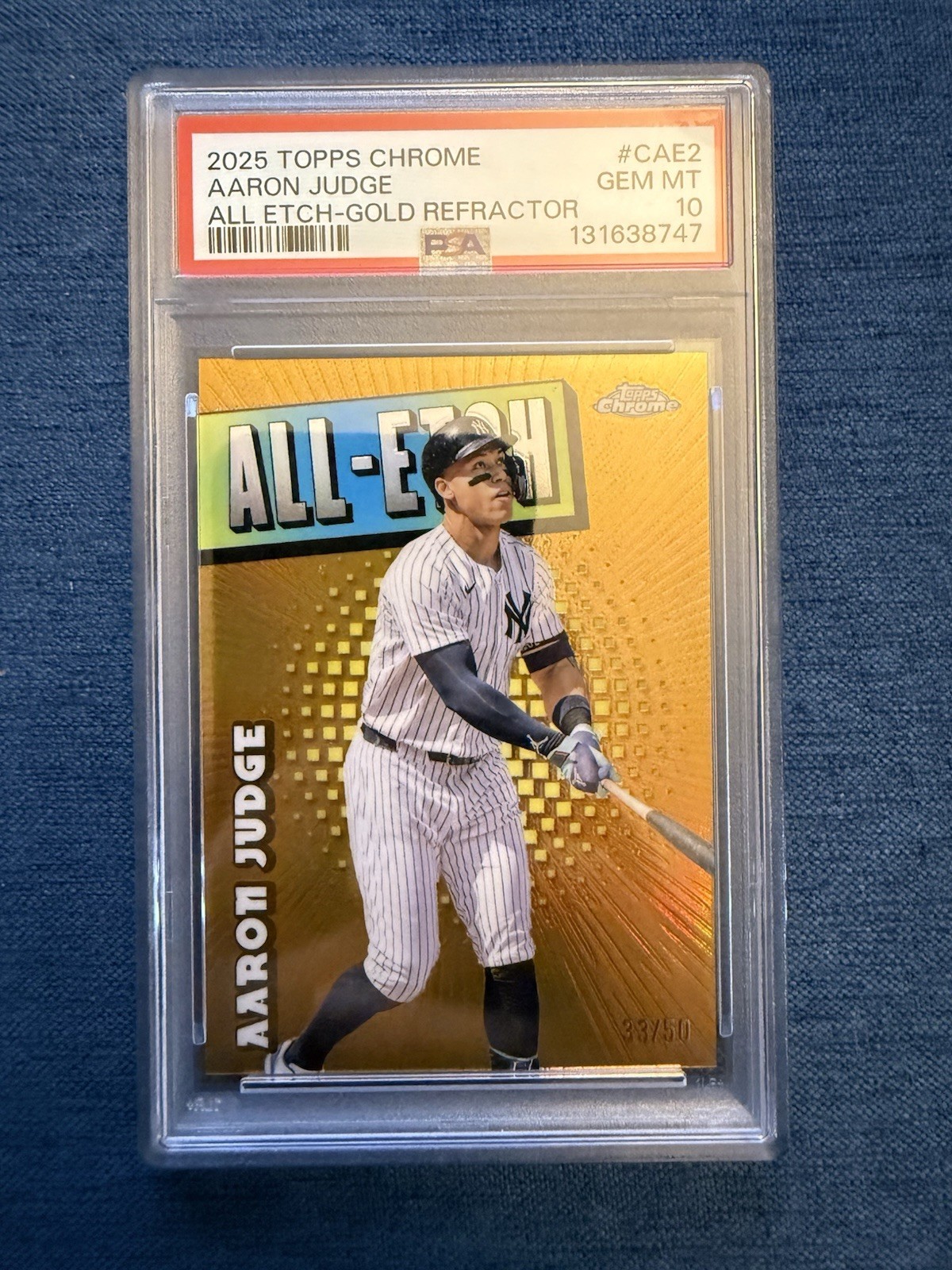 2025 TOPPS CHROME ALL ETCH GOLD REFRACTOR #CAE2 AARON JUDGE 33/50 PSA 10