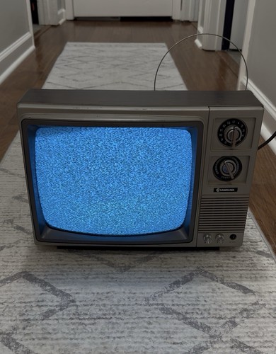 CRT Vintage 1984 SAMSUNG BT-317TK Portable 12 In Non Colored Tv Old Samsung Pwr