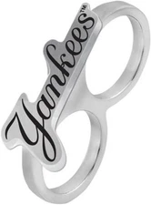 Official Game Time New York Yankees MLB Knuckle Team Ring 6 3/4"