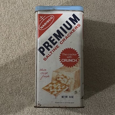 VTG KITCHEN 1969 9 1/2'' Tall NABISCO SALTINE CRACKERS Tin - EMPTY