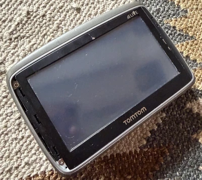 TomTom GO 750 ?  Live Navi GPS - nur Ersatzteile oder Reparatur - ungetestet - Bild 1 von 4