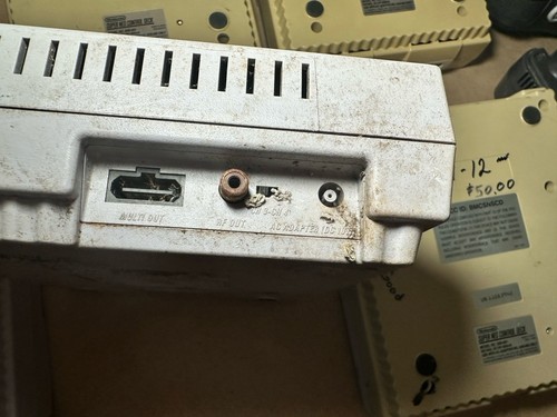 (6) Super Nintendo SNES and (2) N64 Consoles FOR PARTS AS IS - Picture 9 of 10