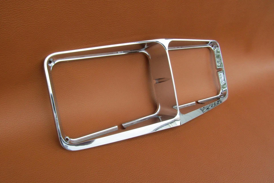 Oldsmobile Toronado 1975-1976 NOS GM RH bisel de faros de pasajero # 417359 Foto 2 de 4