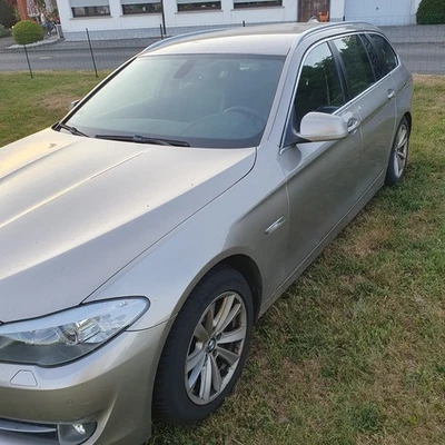 BMW 530 touring xdrive - Bild 1 von 4